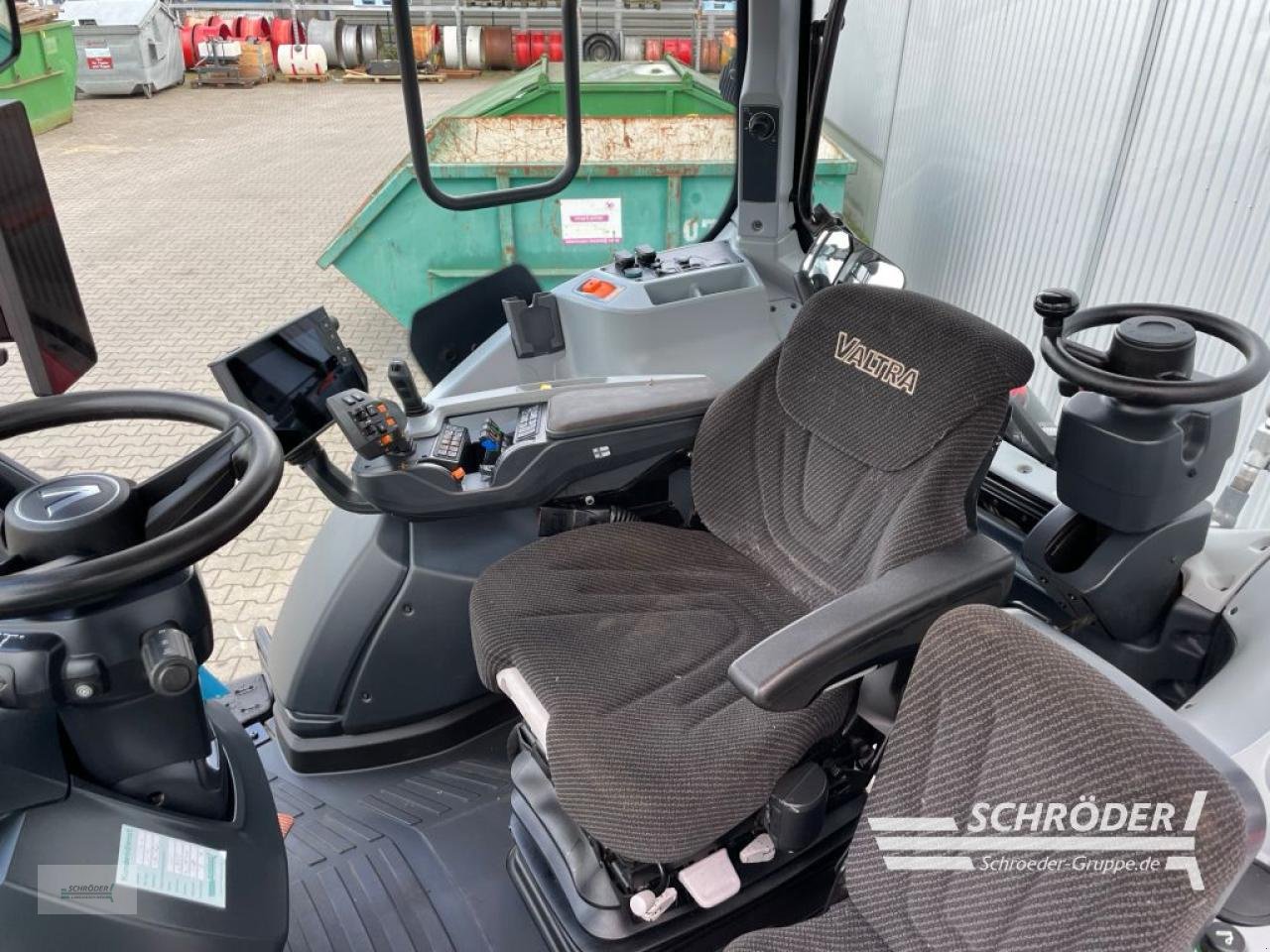 Traktor от тип Valtra T 175 ED | RÜFA | GEWÄHRLEISTUNG 06/2027, Gebrauchtmaschine в Wildeshausen (Снимка 9)